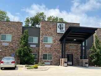 Plus de détails pour 711 Commercial Ave, Eagle Grove, IA - Hôtellerie à vendre