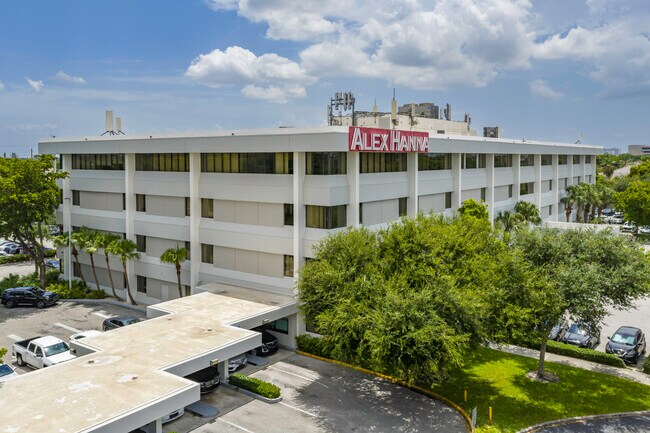 Plus de détails pour 8700 W Flagler St, Miami, FL - Bureau à louer
