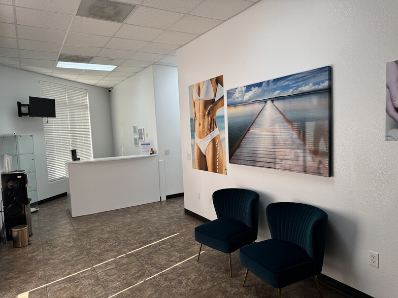1219 N Carpenter Rd, Modesto, CA à louer - Photo de l’immeuble – Image 3 sur 27