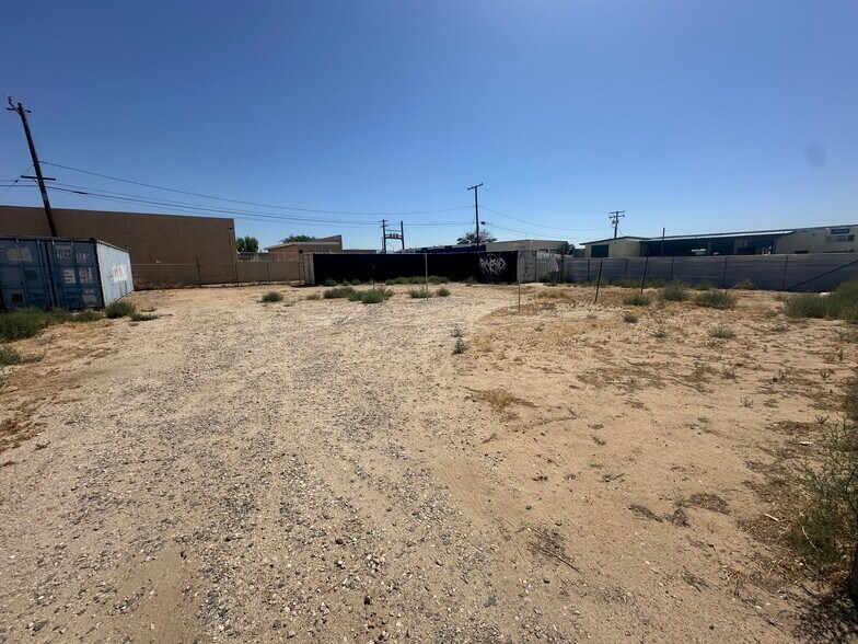Pillsbury St Vic Trevor, Lancaster, CA à vendre - Photo de l’immeuble – Image 3 sur 5