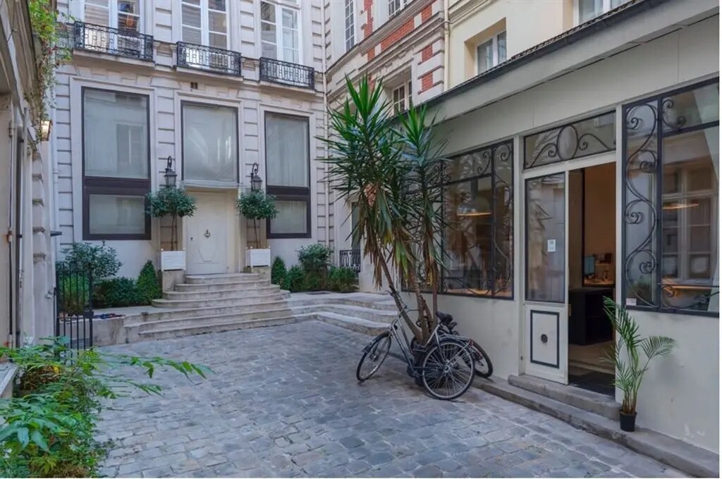 Bureau dans Paris à vendre Photo de l’immeuble– Image 1 sur 11