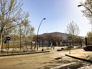 Plus de détails pour Calle Isabel Allende, 4, Getafe - Local commercial à louer