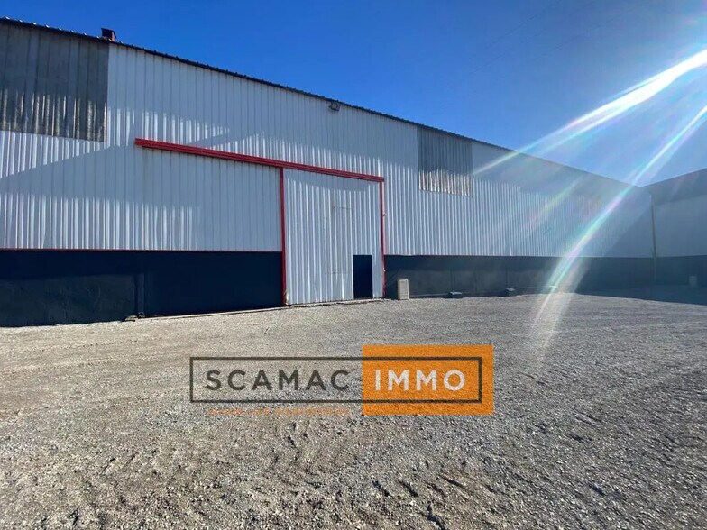 Local d’activités dans Manosque à louer - Photo de l’immeuble – Image 2 sur 4