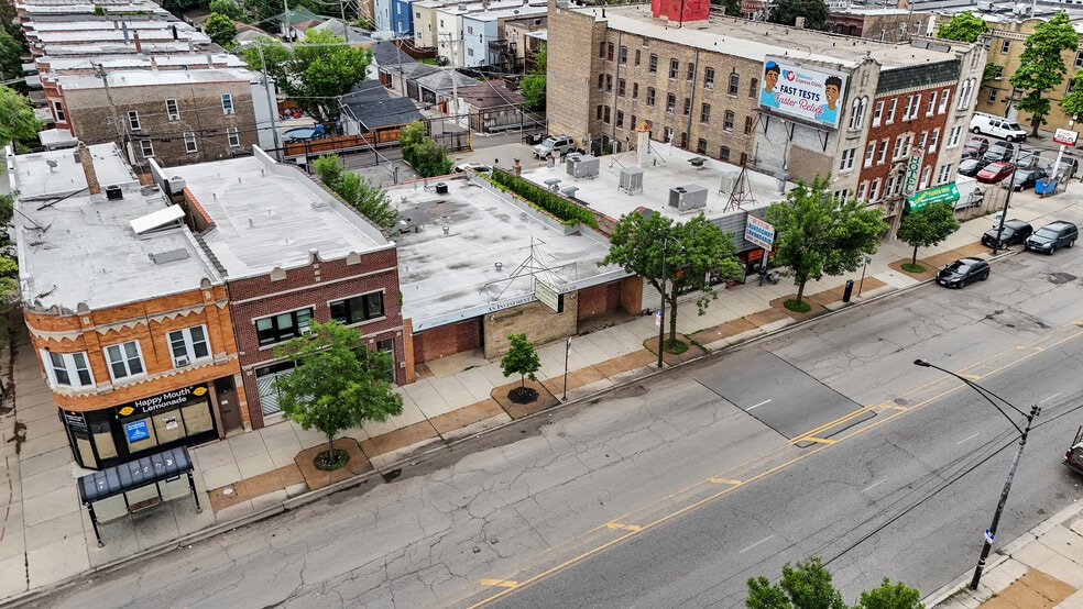 3909 W Fullerton Ave, Chicago, IL à vendre - Aérien – Image 2 sur 15