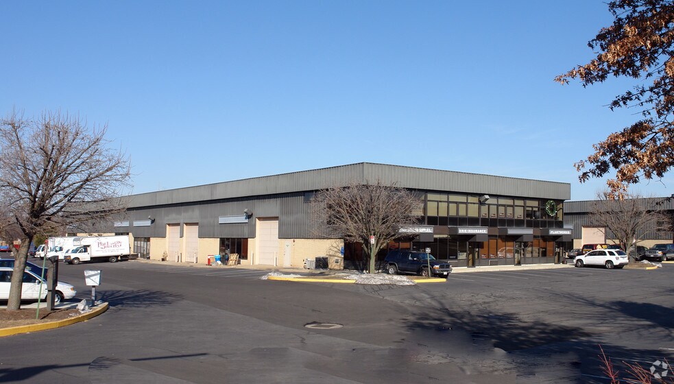 14502 Lee Rd, Chantilly, VA à louer - Photo principale – Image 1 sur 6