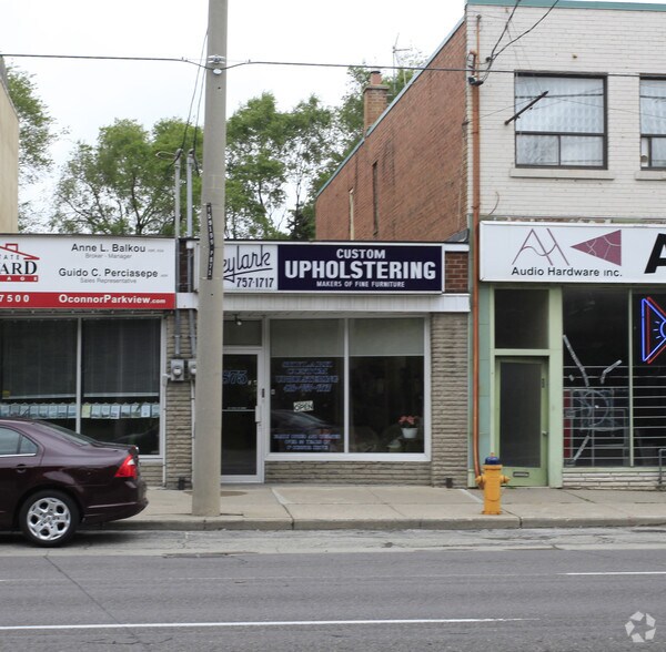 875 O'connor Dr, Toronto, ON à louer - Photo de l’immeuble – Image 2 sur 2