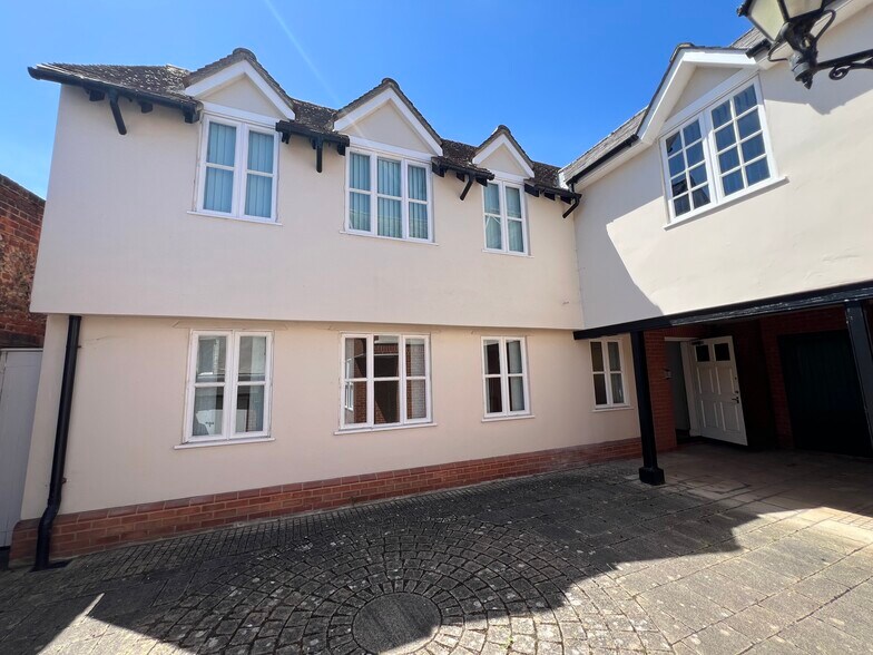19 High St, Saffron Walden à louer - Photo de l’immeuble – Image 2 sur 5