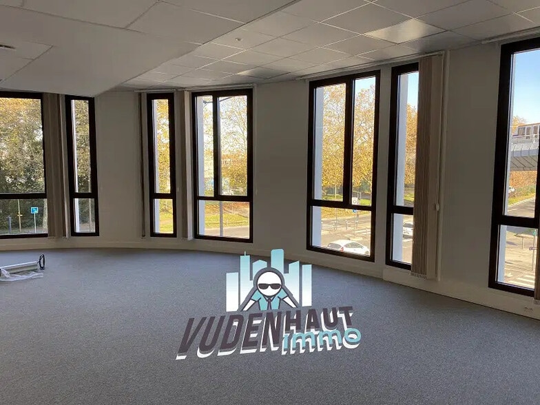 8 Place Edouard Bouillières, Toulouse à vendre - Photo de l’immeuble – Image 1 sur 9