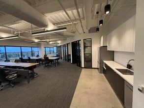 3070 Bristol St, Costa Mesa, CA à louer Photo intérieure– Image 2 sur 10