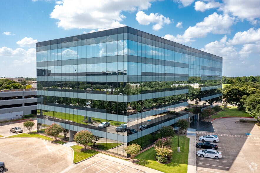 1311 Broadfield Blvd, Houston, TX à louer - Photo de l’immeuble – Image 1 sur 5