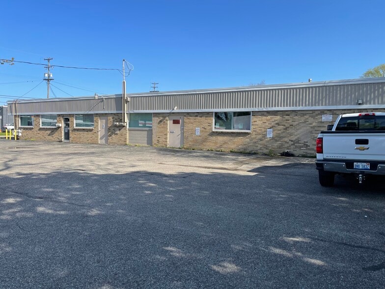 3060 Madison Ave SE, Grand Rapids, MI à vendre - Photo de l’immeuble – Image 2 sur 21