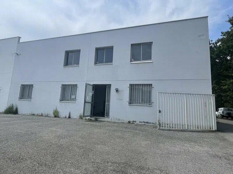 Industriel/Logistique dans Sautron à louer - Photo de l’immeuble – Image 1 sur 5