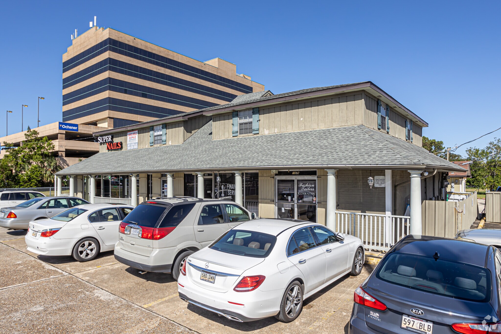 1949-1955 Veterans Memorial Blvd, Metairie, LA à louer Photo principale– Image 1 sur 16
