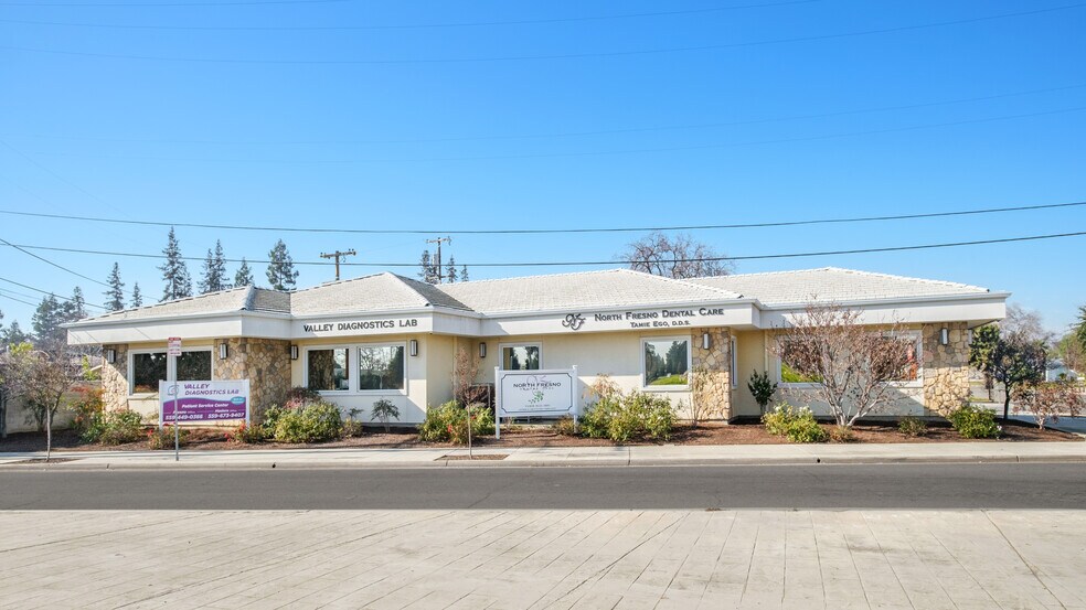 373 E Warner Ave, Fresno, CA à louer - Photo de l’immeuble – Image 2 sur 4