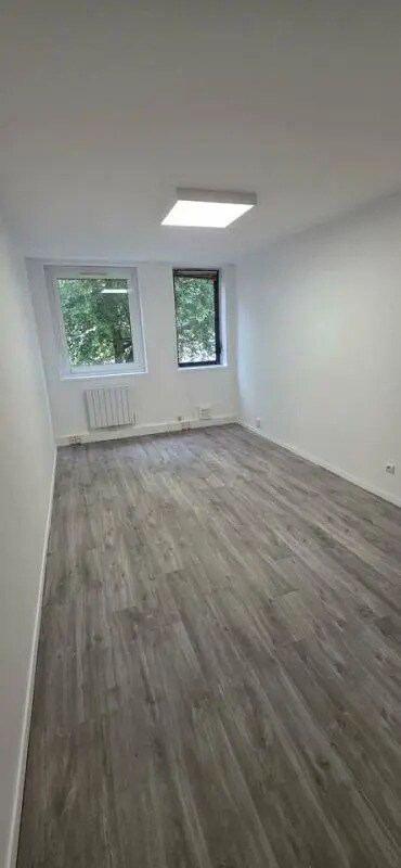Plus de détails pour 14 B Avenue Du Centaure, Cergy - Bureau à louer