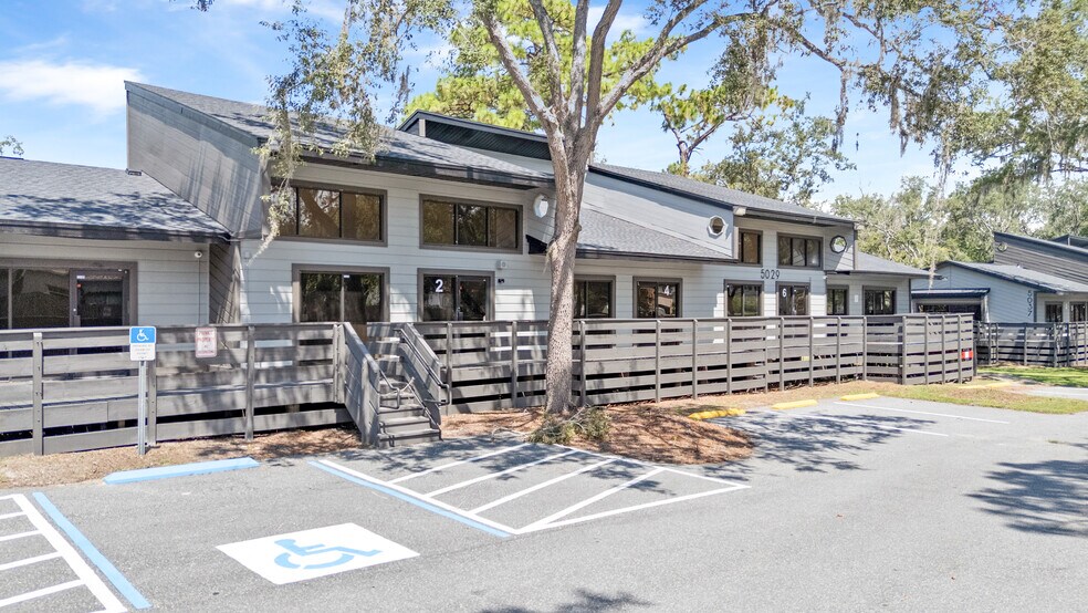 5037 North Ln, Orlando, FL à louer - Photo de l’immeuble – Image 3 sur 12