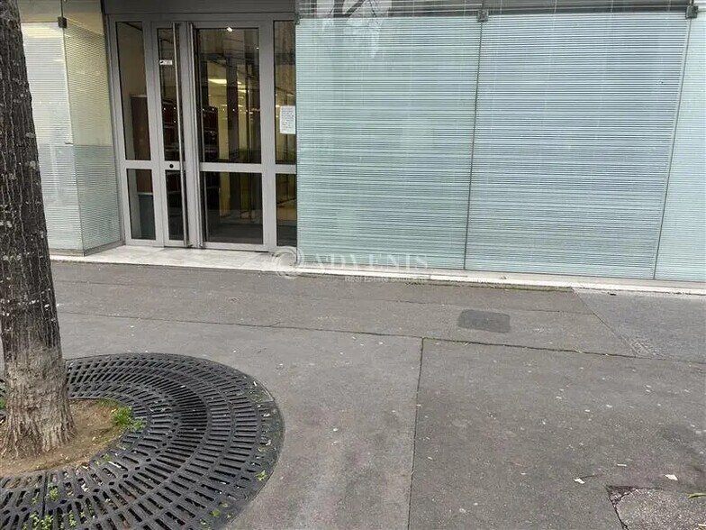 Bureau dans Paris à louer - Photo de l’immeuble – Image 2 sur 8