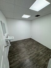 130 W Smith St, Corry, PA à louer Photo intérieure– Image 1 sur 17