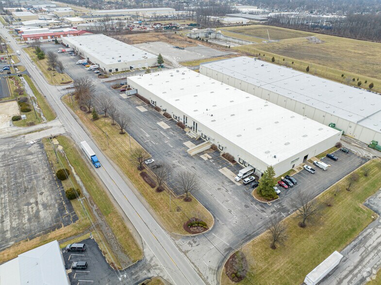 3904 Produce Rd, Louisville, KY à louer - Aérien – Image 2 sur 4