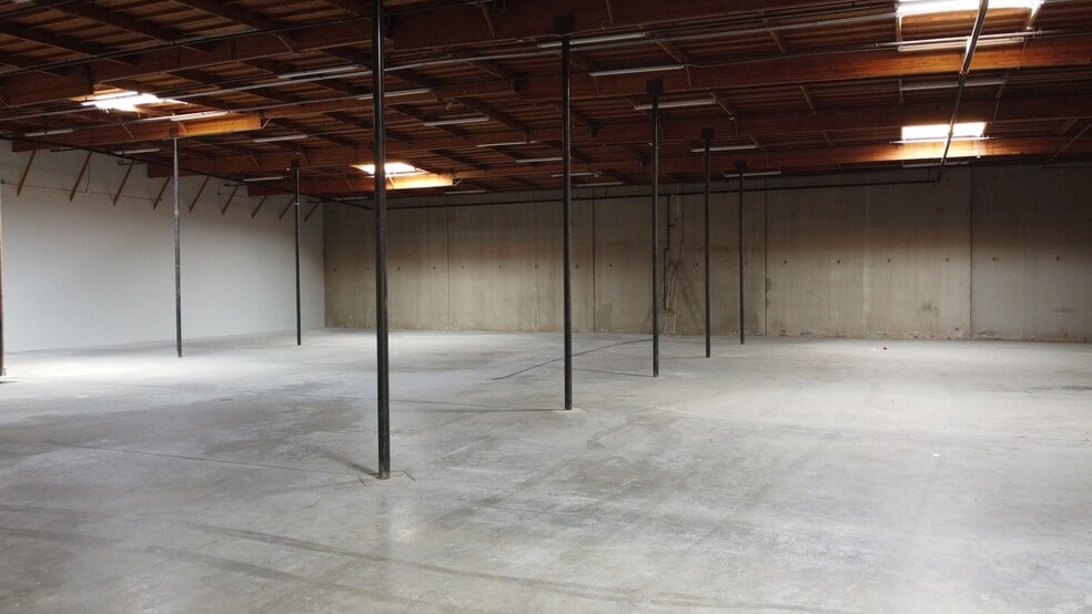 8470 Belvedere Ave, Sacramento, CA à louer - Photo intérieure – Image 3 sur 15