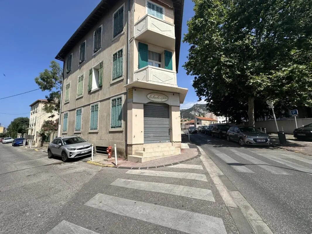 Local commercial dans Toulon à vendre Photo principale– Image 1 sur 1