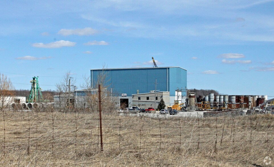 102 Prouse Rd, Uxbridge, ON à louer - Photo principale – Image 1 sur 3