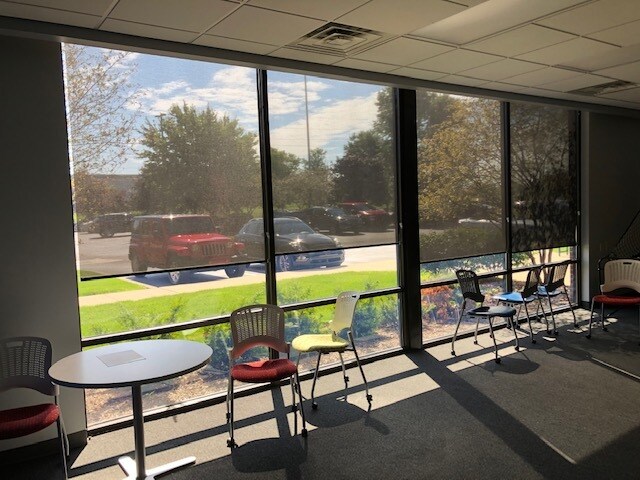 14701 Cumberland Rd, Noblesville, IN à louer - Photo de l’immeuble – Image 3 sur 26