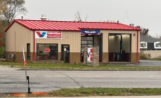 Plus de détails pour 5556 Camp Rd, Hamburg, NY - Local commercial à vendre