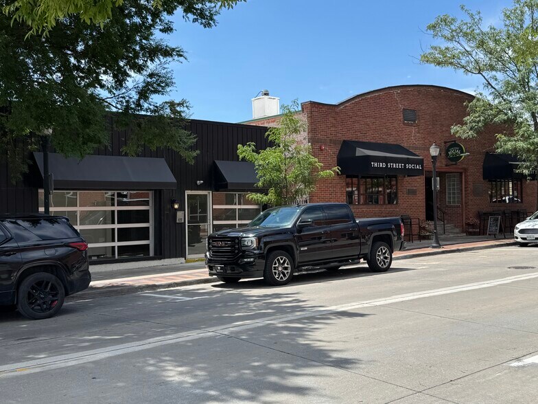 127 SE 3rd St, Lees Summit, MO à louer - Photo de l’immeuble – Image 3 sur 16