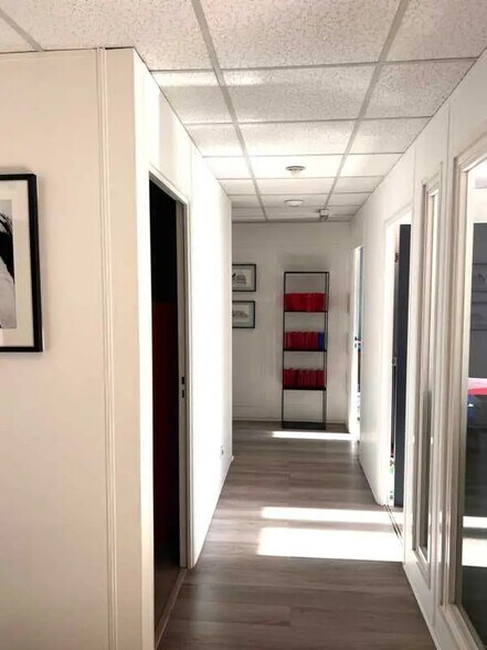 Bureau dans Lyon à louer - Photo de l’immeuble – Image 3 sur 5