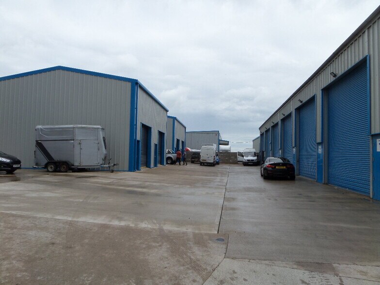 North Rd, Bridgend à louer - Photo de l’immeuble – Image 3 sur 3
