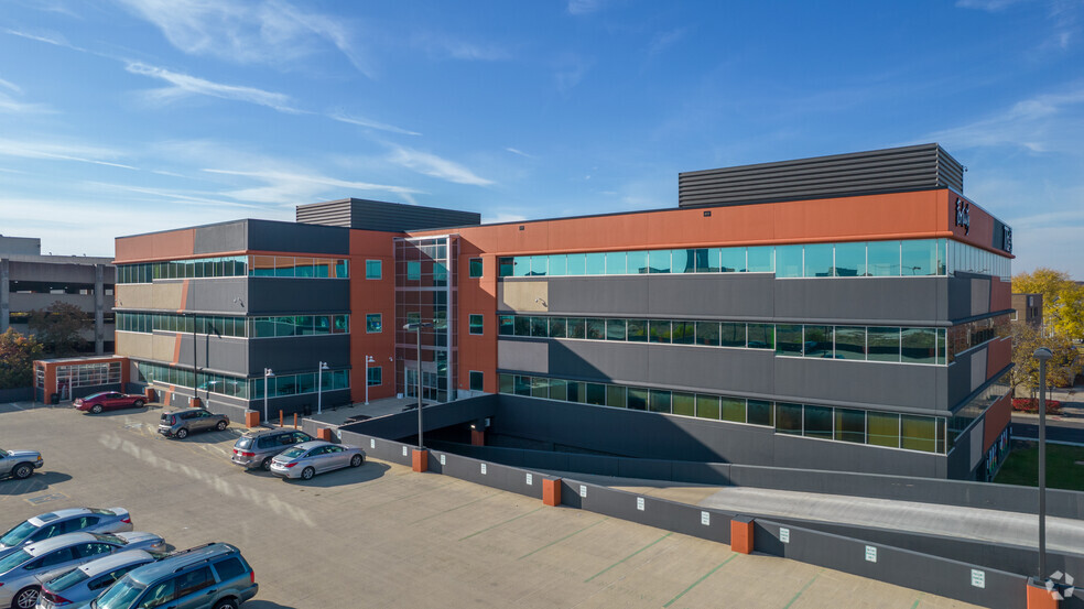 775 W Broad St, Columbus, OH à louer - Photo de l’immeuble – Image 3 sur 20
