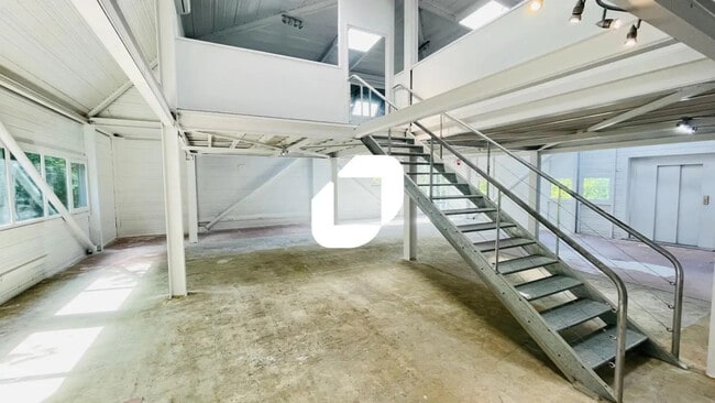 Plus de détails pour Bureau à vendre