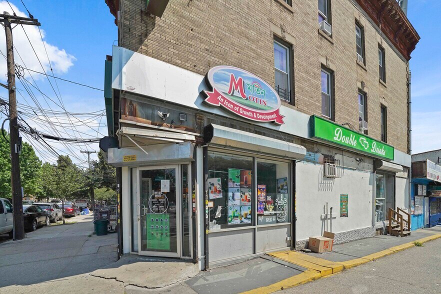 167 Forbell St, Brooklyn, NY à louer - Photo de l’immeuble – Image 2 sur 25