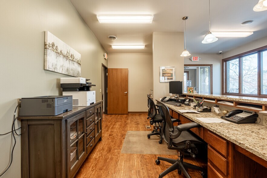 1107 S Mulford Rd, Rockford, IL à vendre - Photo intérieure – Image 3 sur 16