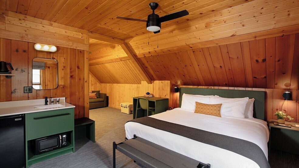 290 Izaak Walton Inn Rd, Essex, MT à vendre - Photo de l’immeuble – Image 3 sur 21