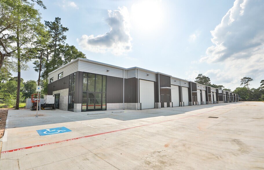 12402 Malcomson Rd, Houston, TX à vendre - Photo de l’immeuble – Image 2 sur 27