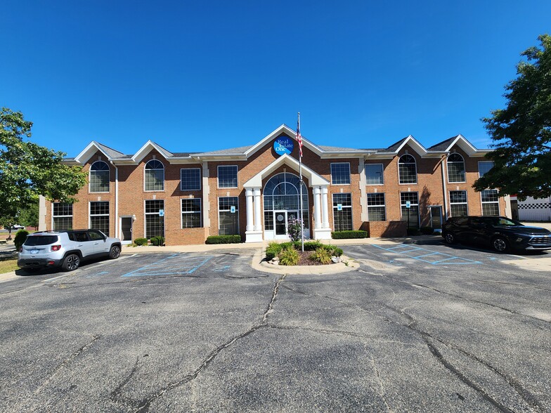 47800 Gratiot Ave, Chesterfield, MI à louer - Photo de l’immeuble – Image 2 sur 35