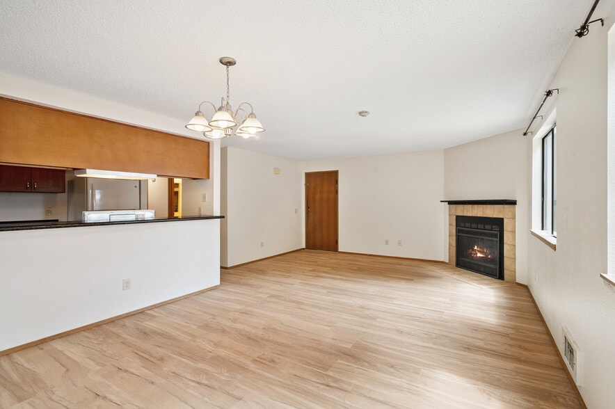 9608 NE 188th St, Bothell, WA à vendre - Photo de l’immeuble – Image 3 sur 11