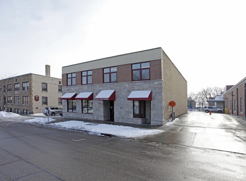 321 E Main St, Madison, WI à louer - Photo principale – Image 1 sur 3