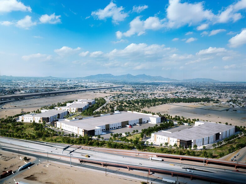 Paso Del Norte, El Paso, TX à louer - Photo de l’immeuble – Image 3 sur 5