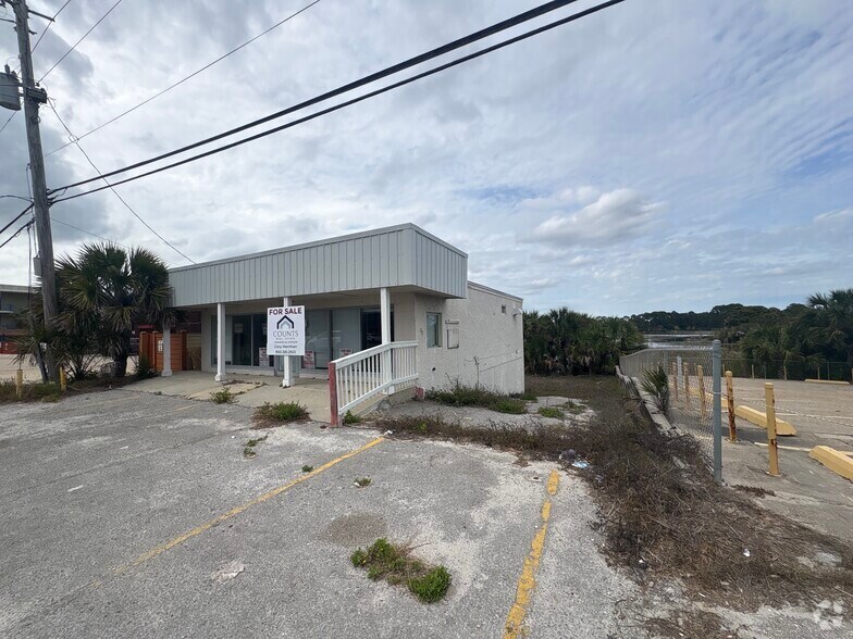 16610 Front Beach Rd, Panama City Beach, FL à vendre - Photo de l’immeuble – Image 3 sur 7