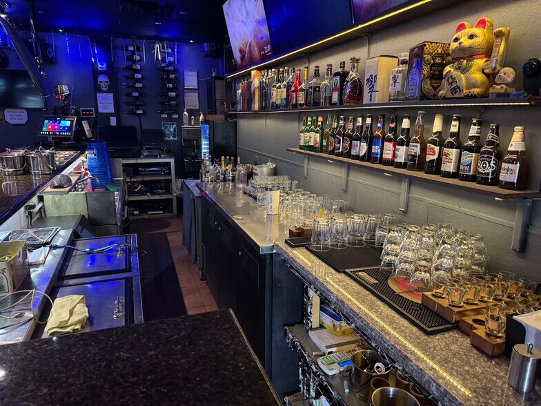 4731-4821 Spring Mountain Rd, Las Vegas, NV à louer - Photo de l’immeuble – Image 3 sur 12