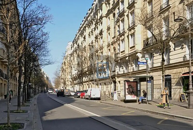 Local commercial dans Paris à louer - Photo de l’immeuble – Image 2 sur 2