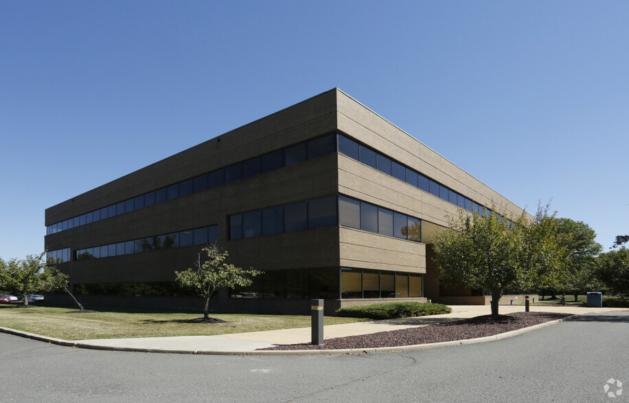 830 Bear Tavern Rd, Ewing, NJ à vendre - Photo de l’immeuble – Image 3 sur 7