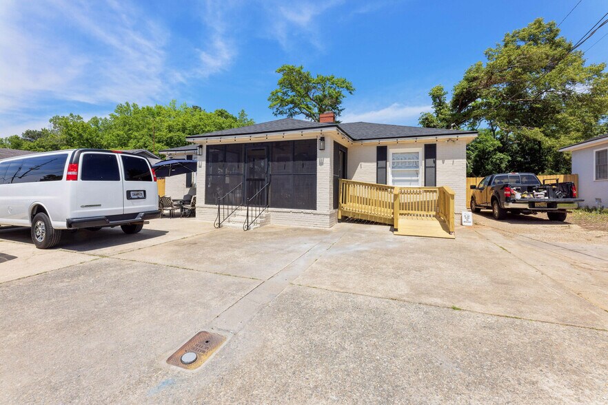 2415 Manchester Expy, Columbus, GA à vendre - Photo de l’immeuble – Image 2 sur 7