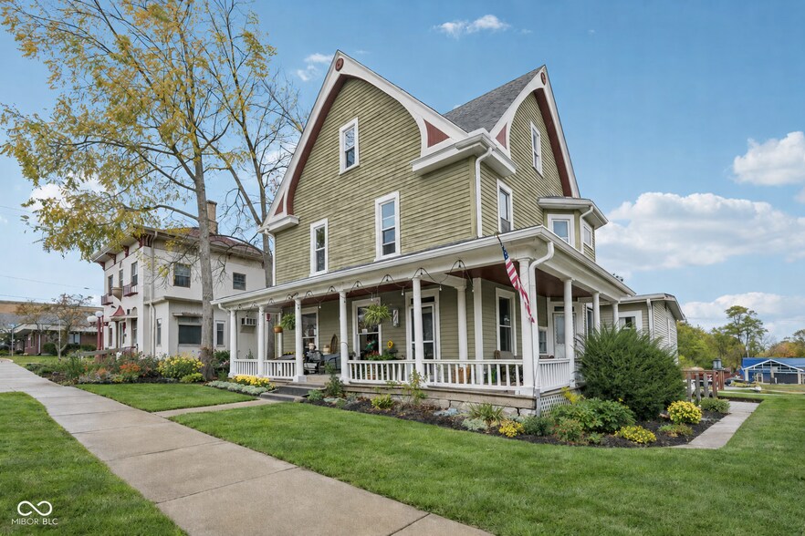 305 E Washington St, Greencastle, IN à vendre - Photo de l’immeuble – Image 2 sur 20