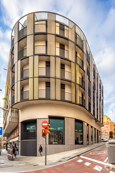 Passeig Maragall, 205, Barcelone, Barcelona à louer - Photo de l’immeuble – Image 2 sur 4