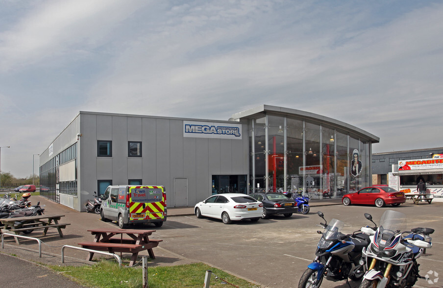 Cirencester Way, Swindon à louer - Autre – Image 2 sur 4
