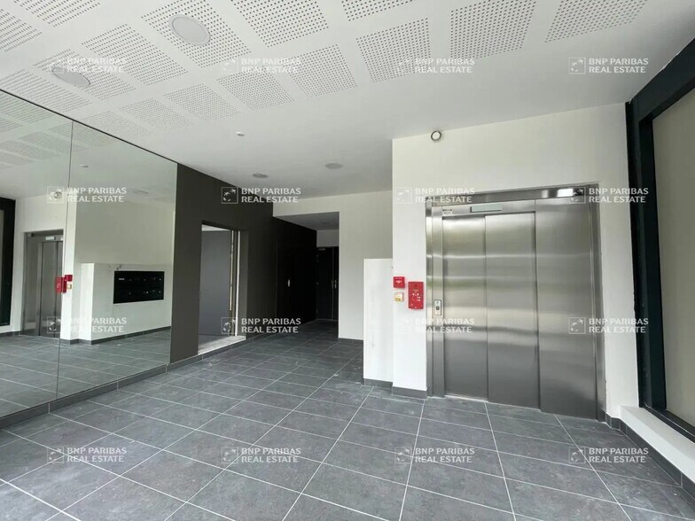 Bureau dans Nantes à vendre - Photo de l’immeuble – Image 1 sur 9